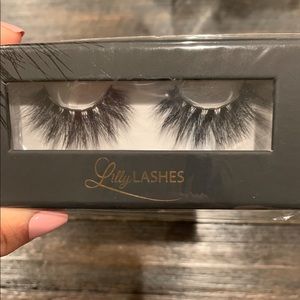 Lily lashes